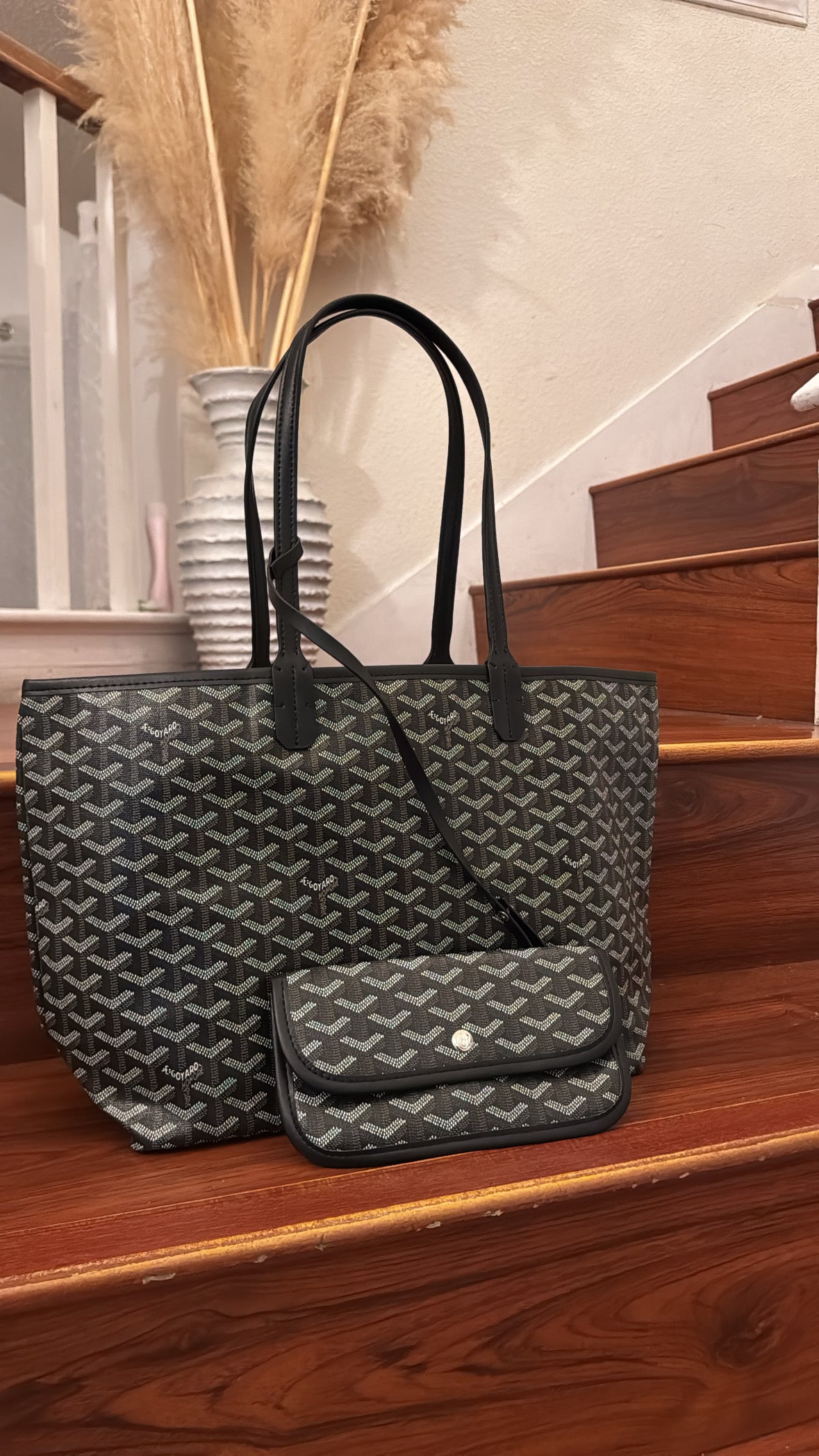 Blk G tote