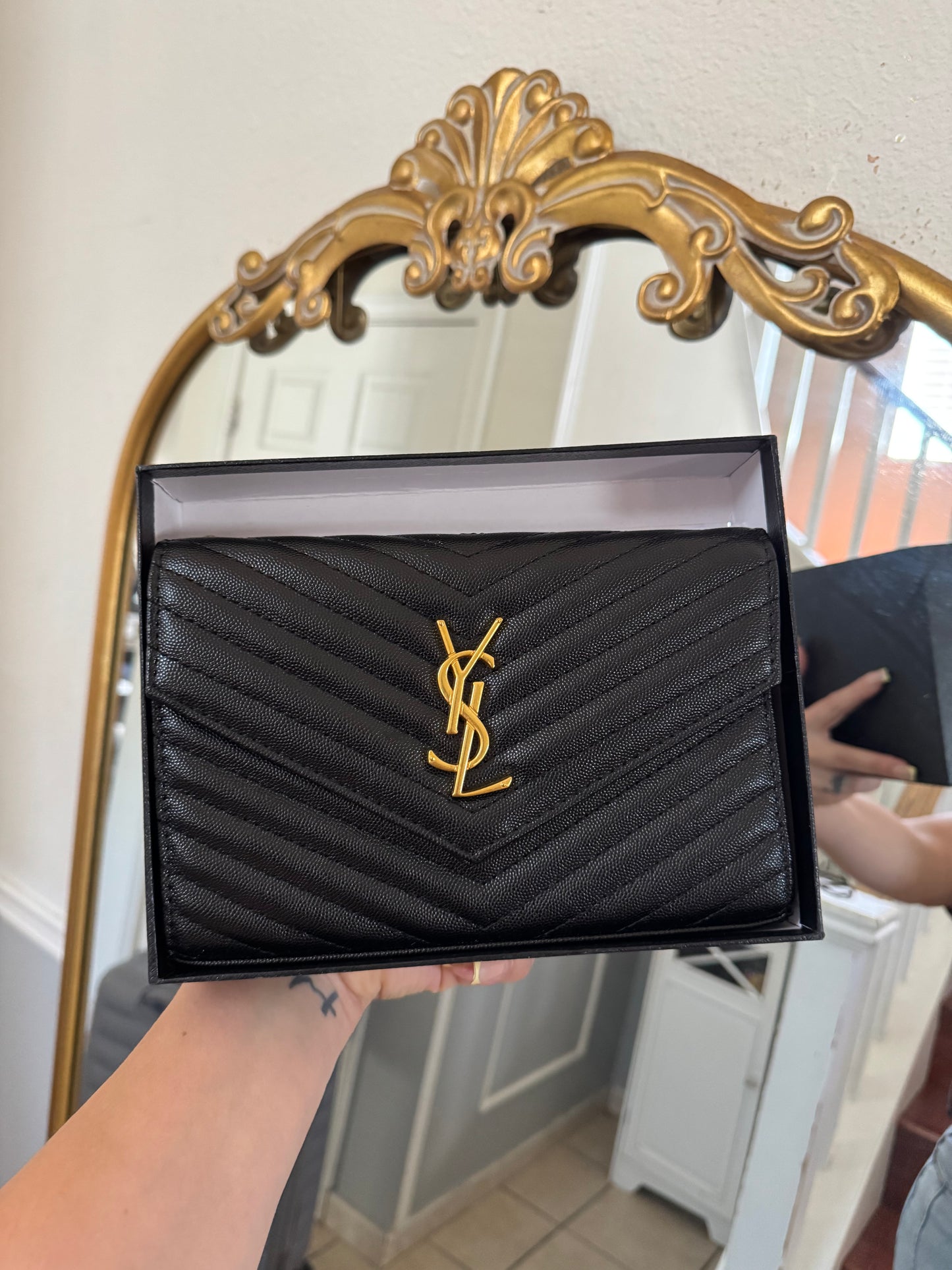 Luxe YS bag- Blk & Gold